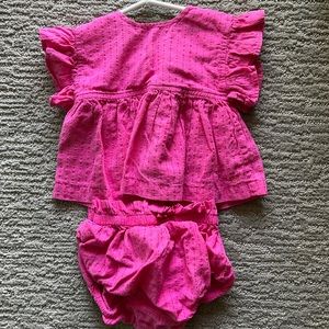 EUC 3-6 months Pink Chicken set